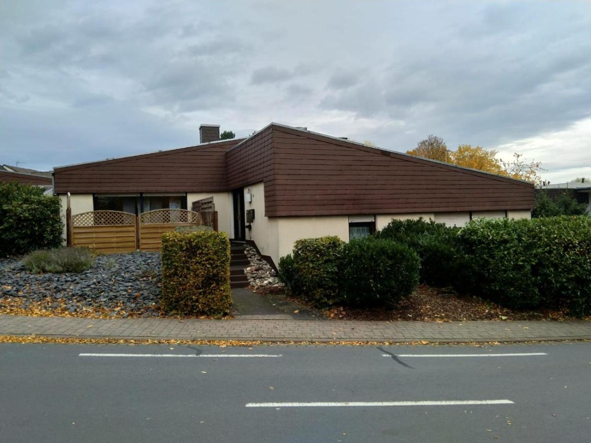 Kleine Ferienwohnung, Einzimmeraparment In Altenkirchen Almersbach Exterior photo